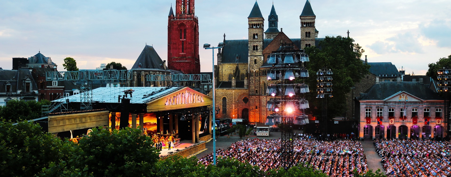 Geniet van de traditionele zomeravondconcerten
van André Rieu in Maastricht